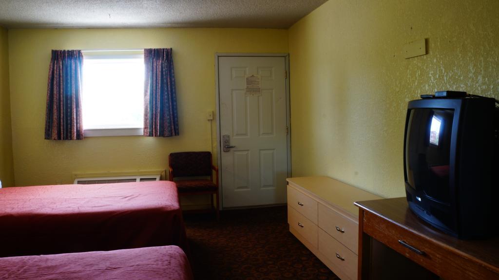 Royale Inn Kansas City Exterior photo