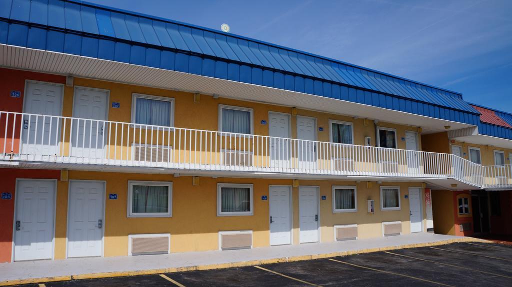 Royale Inn Kansas City Exterior photo